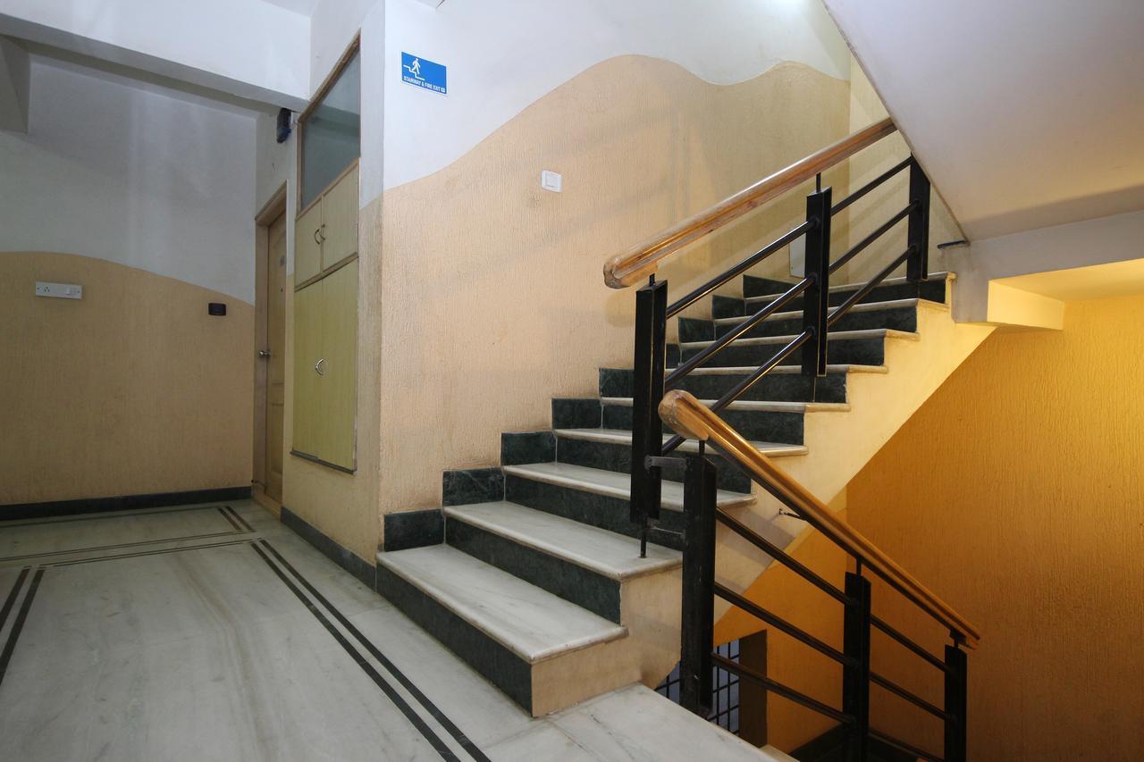 Oyo 5934 Lokaz Hotel Bengaluru Kültér fotó